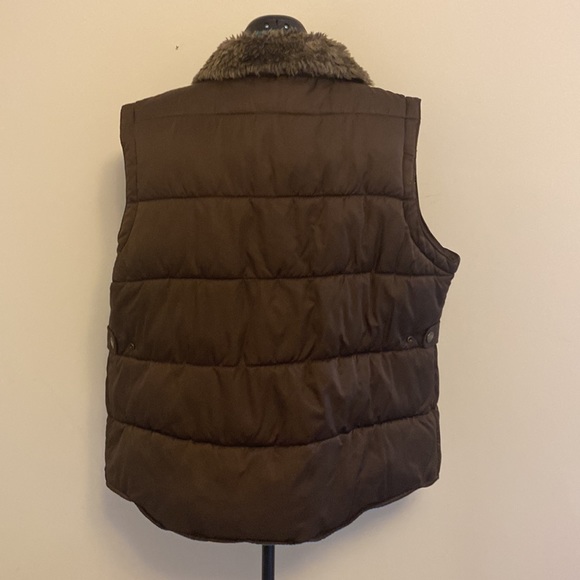 XL brown vest with faux fur neckline and adjustable waist option - Picture 5 of 7